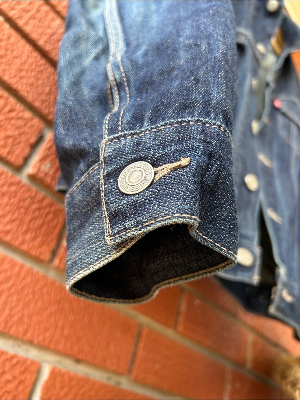 Levi's Blue Denim Trucker Jacket - Picture 4 of 8